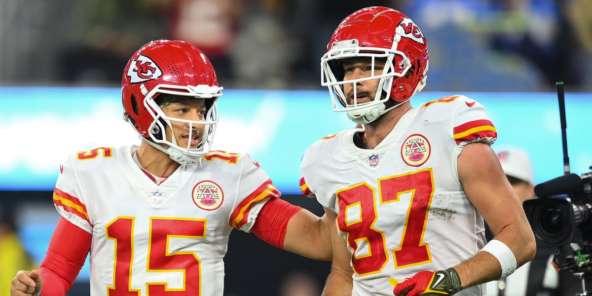 Super Bowl Champions Patrick Mahomes, Travis Kelce Join F1 Team ...